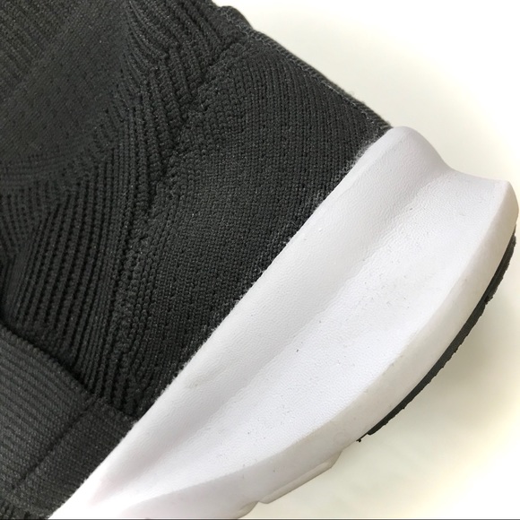 AVIA ‘Sock’ Booties - Picture 8 of 9